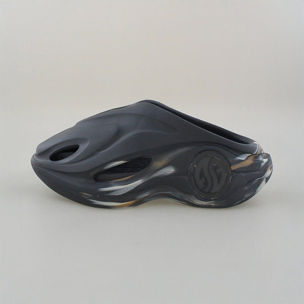 AG Whale 2