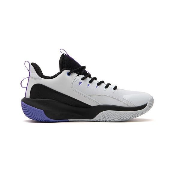 M's Training Basketball