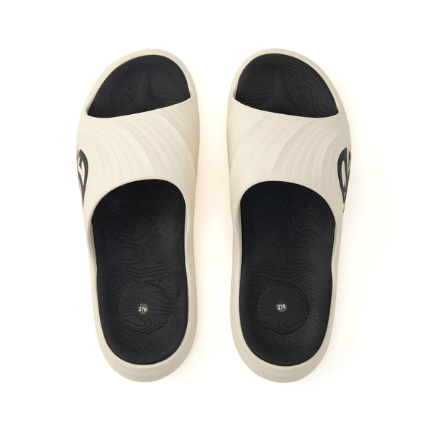 M's Slippers