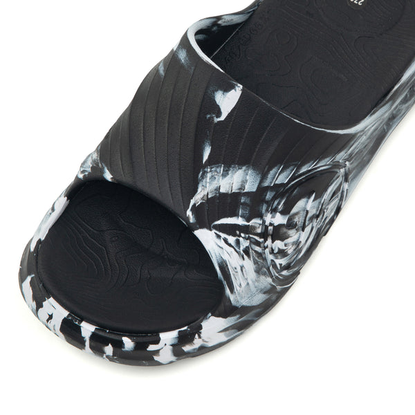 M's Slippers